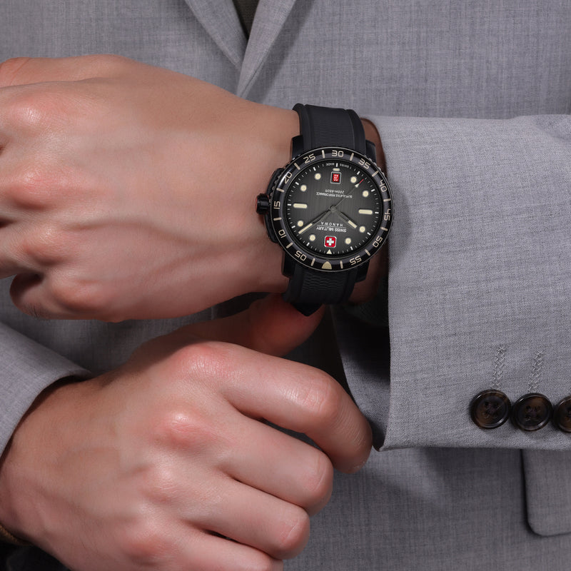 BLACK MARLIN 42mm Edelstahl/Gummi Schwarz Herrenuhr Chronograph - Swiss Made